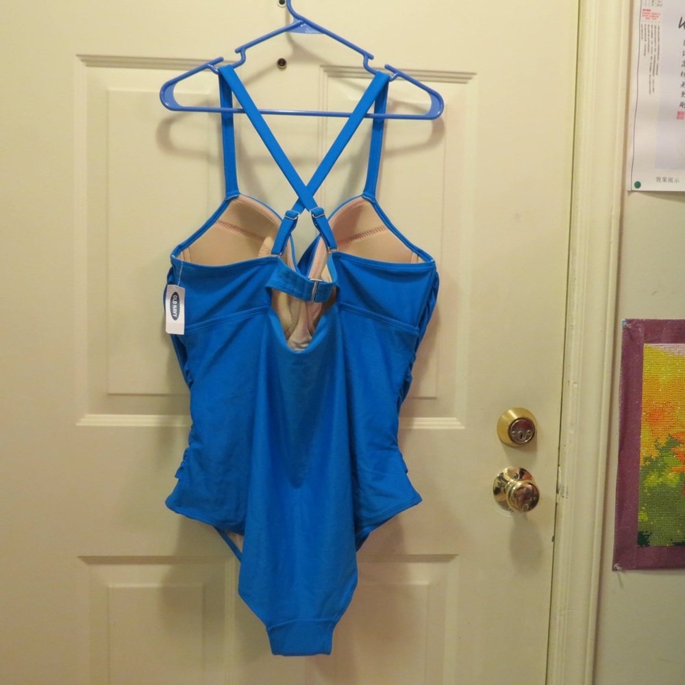 Old Navy 1 Piece Bathing Suit Gem